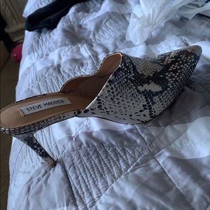 Steve Madden shoes snake print